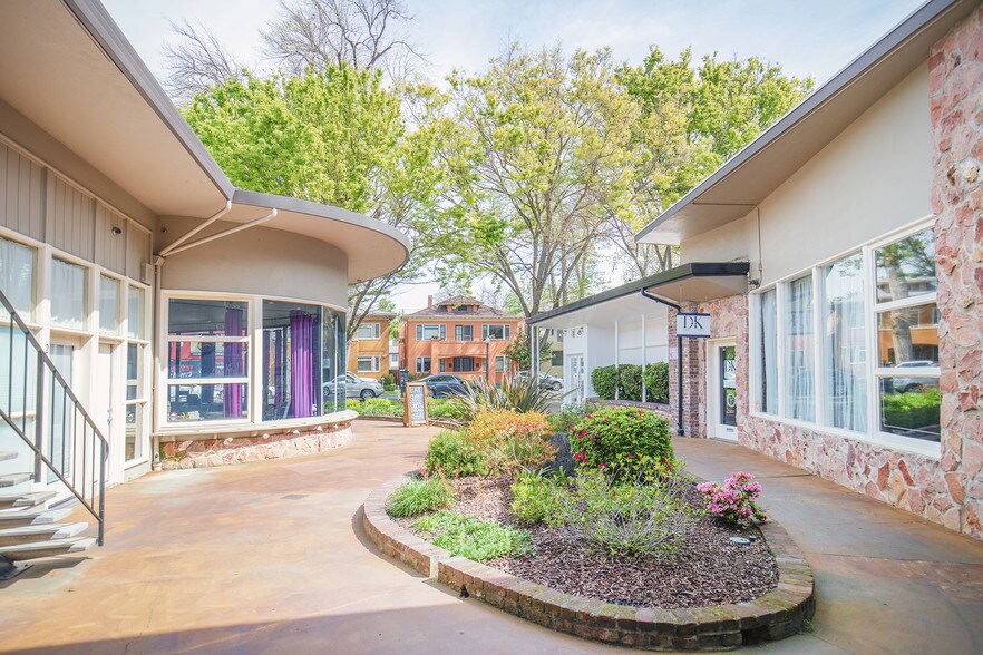 2220 J St, Sacramento, CA à louer - Photo de l’immeuble – Image 2 sur 4