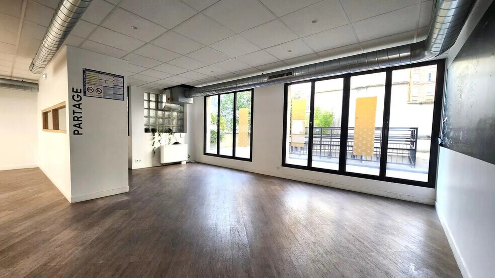 Bureau dans Boulogne-Billancourt à louer - Photo de l’immeuble – Image 3 sur 9