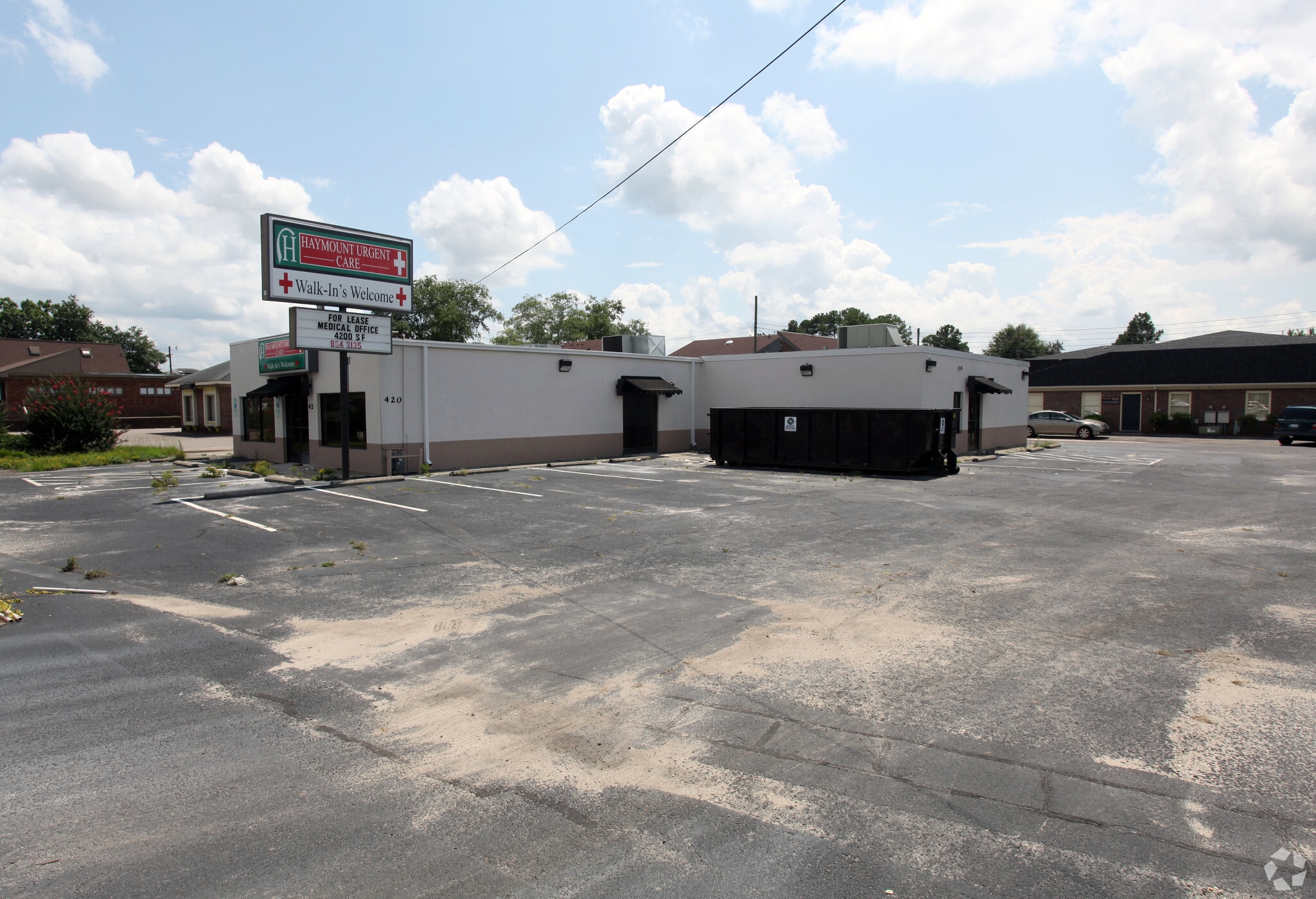 420 Owen Dr, Fayetteville, NC à vendre Photo principale– Image 1 sur 14