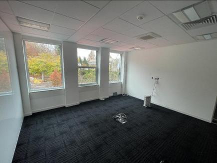 90 Hills Rd, Cambridge à louer - Photo de l’immeuble – Image 3 sur 8