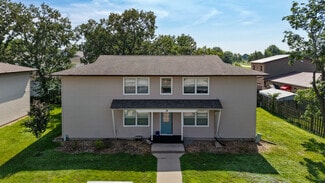 Plus de détails pour 450 N Dubuque St, North Liberty, IA - Logement à vendre