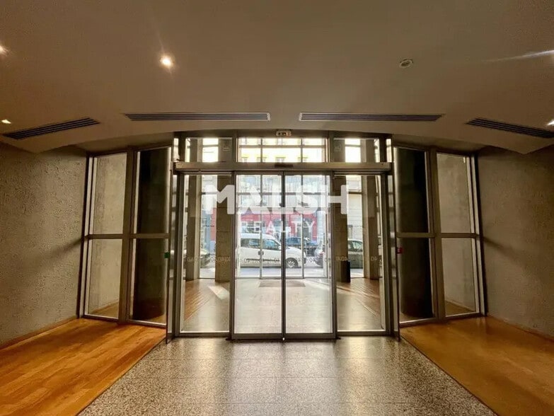 Rue De Bonnel, Lyon à louer - Hall d’entrée – Image 2 sur 16