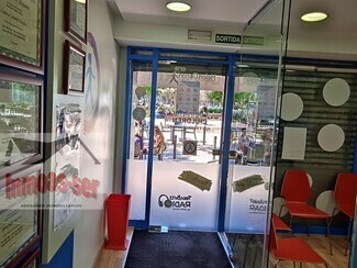 Plus de détails pour Local commercial à louer