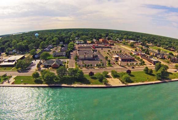 1025 Saint Clair River Dr, Algonac, MI à louer - Aérien – Image 2 sur 8