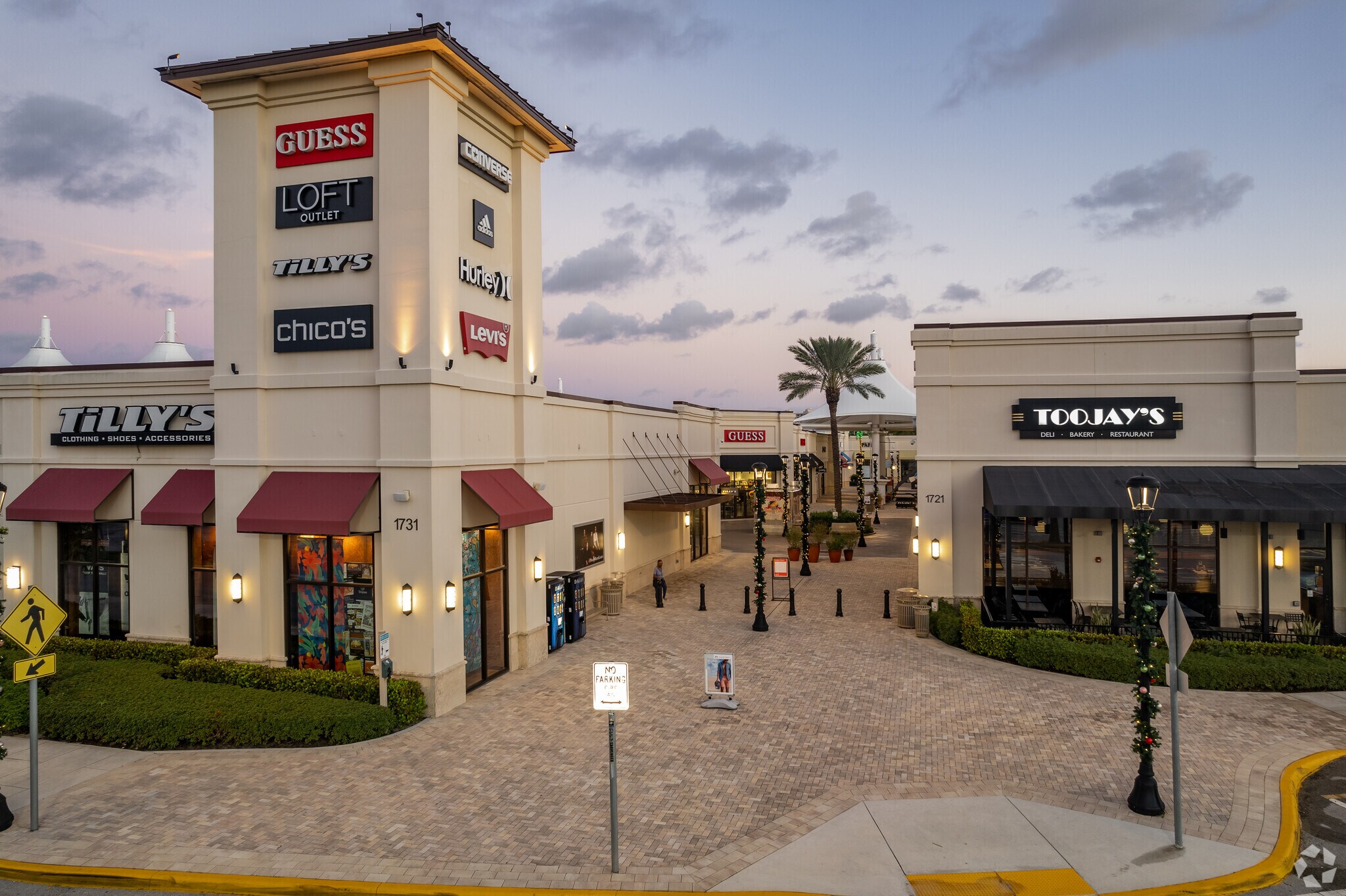 1721-1865 Palm Beach Lakes Blvd, West Palm Beach, FL à louer Photo principale– Image 1 sur 11