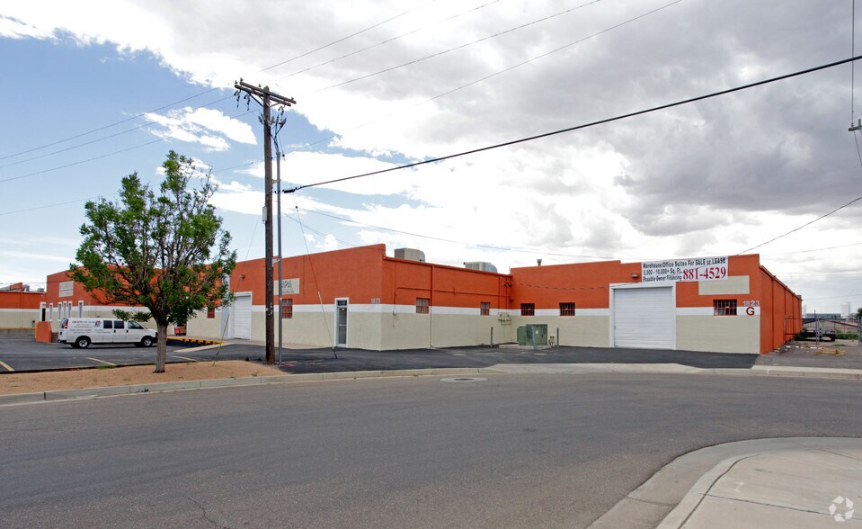 1823 Commercial St NE, Albuquerque, NM à vendre - Photo de l’immeuble – Image 2 sur 148