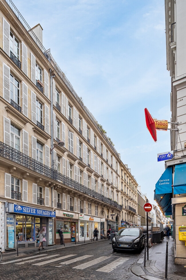 Plus de détails pour Rue Washington, Paris - Logement à vendre