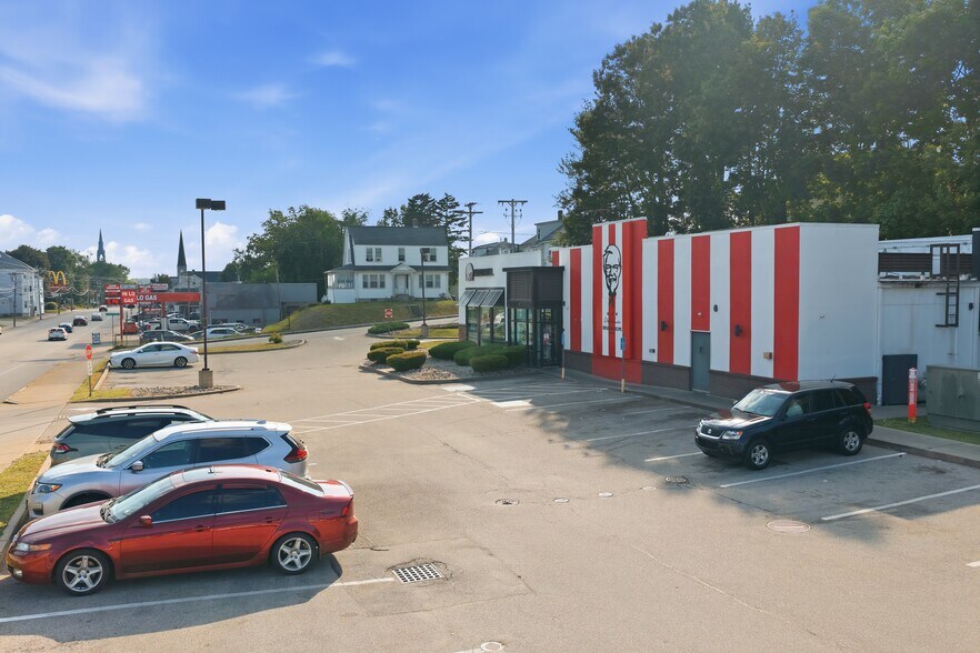 71 E Main St, Webster, MA à louer - Photo de l’immeuble – Image 2 sur 7