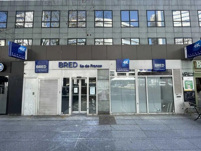 Plus de détails pour Local commercial à louer