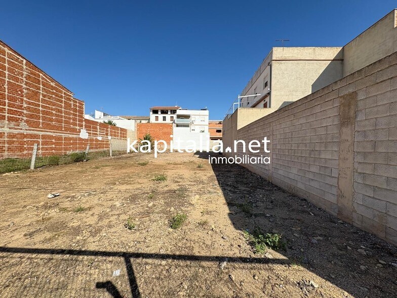 Terrain dans València, Valencia à vendre - Photo principale – Image 2 sur 5