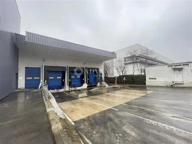 Industriel/Logistique dans Le Blanc-Mesnil à louer - Photo de l’immeuble – Image 2 sur 12