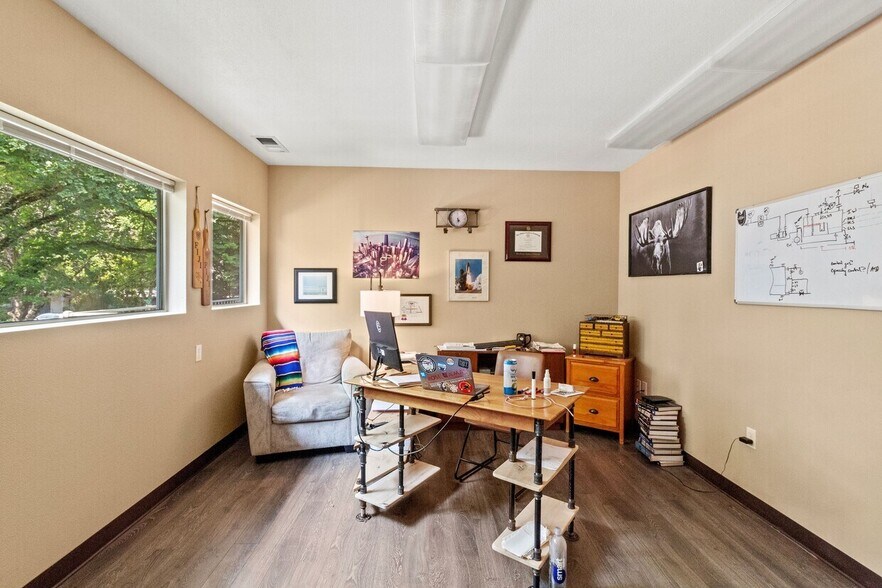 1245 Pearl St, Eugene, OR à louer - Photo de l’immeuble – Image 2 sur 6