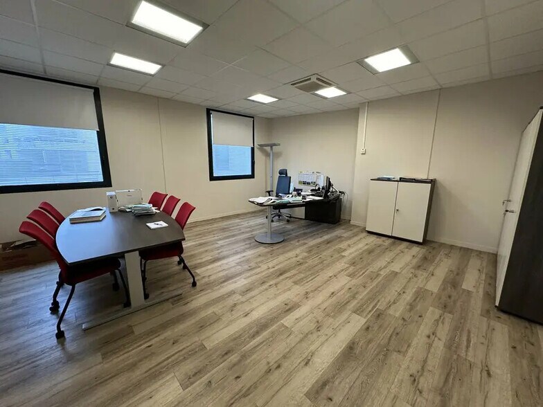 Bureau dans Reims à louer - Photo de l’immeuble – Image 2 sur 6