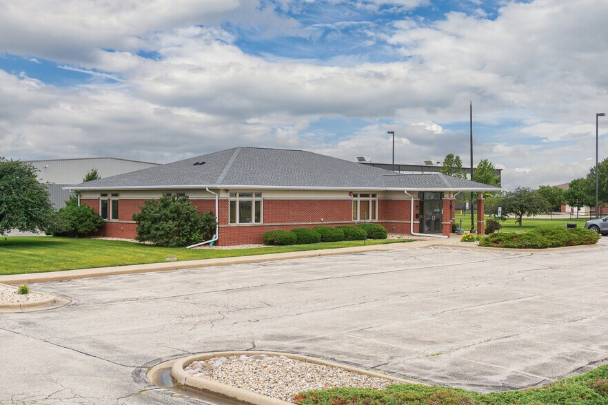 407 Detroit Ave, Bloomington, IL à vendre - Photo de l’immeuble – Image 3 sur 50