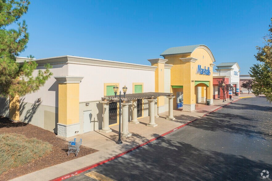 2481-2483 Naglee Rd, Tracy, CA à louer - Photo de l’immeuble – Image 2 sur 10