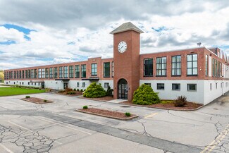 Plus de détails pour 582 Great Rd, North Smithfield, RI - Industriel/Logistique à louer