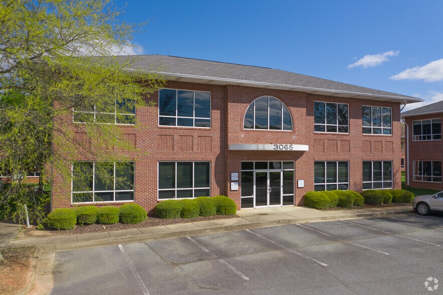 3065 Peachtree Industrial Blvd, Duluth, GA à vendre - Photo de l’immeuble – Image 3 sur 6