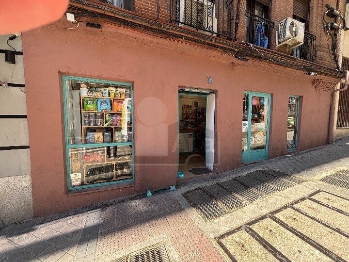 Local commercial dans Madrid, Madrid à louer - Photo de l’immeuble – Image 1 sur 3