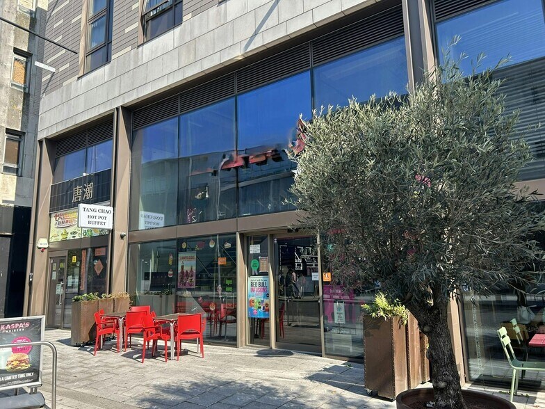 144-152 Above Bar St, Southampton à vendre - Photo de l’immeuble – Image 3 sur 11