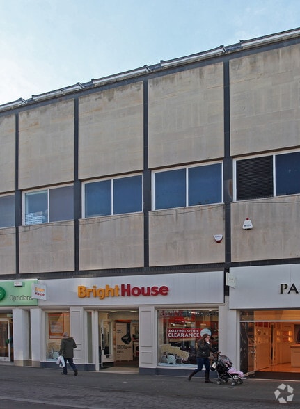 206 High St, Cheltenham à vendre - Photo de l’immeuble – Image 1 sur 9