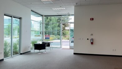 555 Clyde Ave, Mountain View, CA à louer - Vidéo sur l’annonce professionnelle