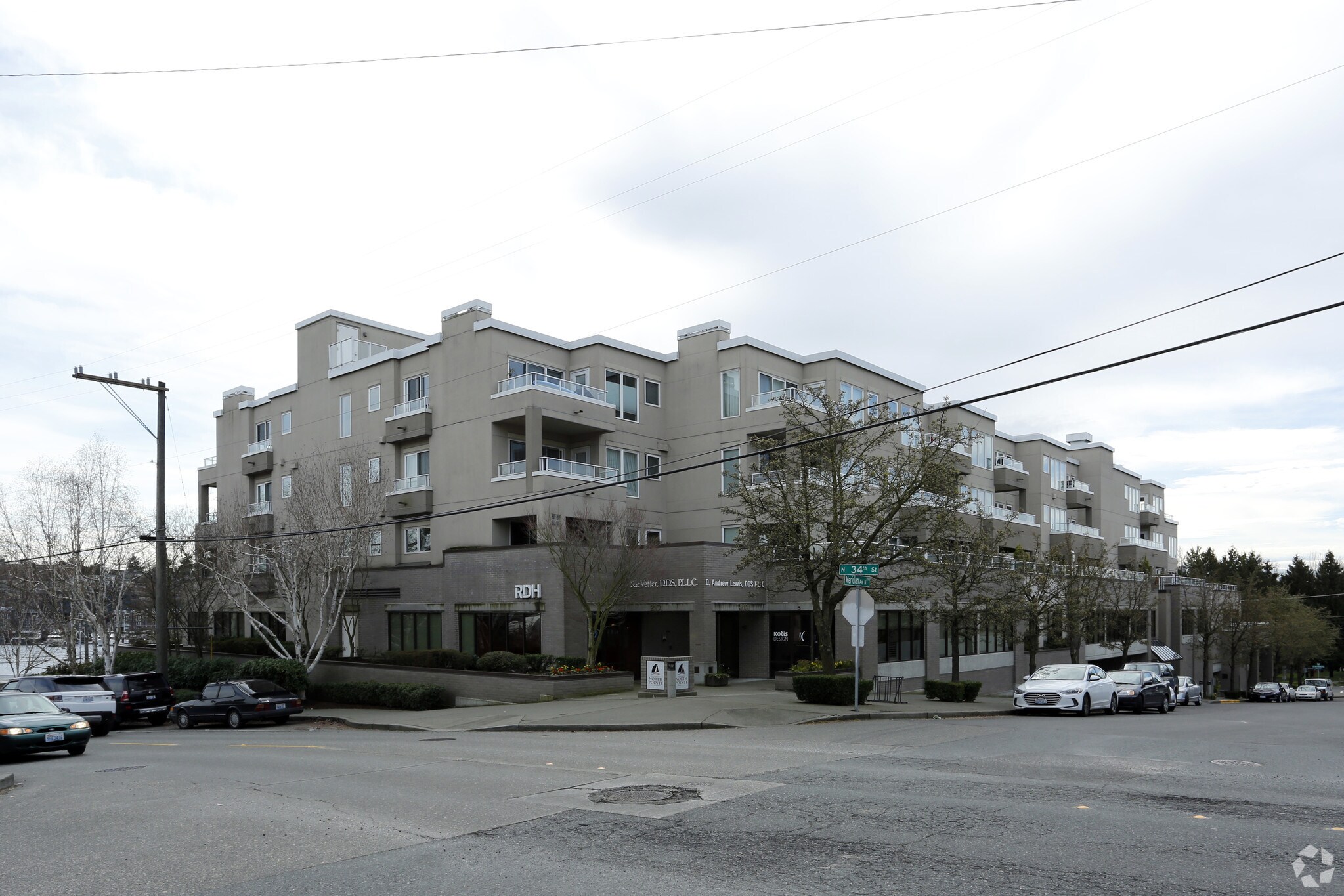 3300 Meridian Ave N, Seattle, WA à louer Photo principale– Image 1 sur 17