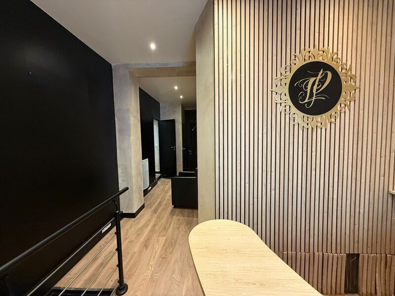 67 Rue Dulong, Paris à vendre Photo intérieure– Image 1 sur 8