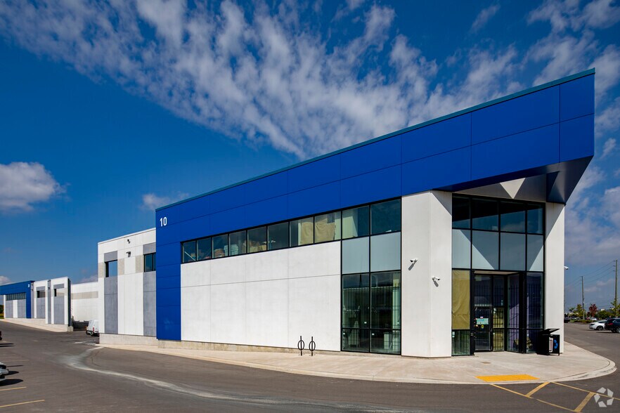 10 Lightbeam Ter, Brampton, ON à louer - Photo de l’immeuble – Image 2 sur 18