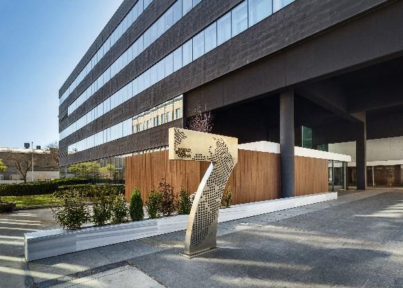 Passatge De La Pau, S/N, Cornellà de Llobregat, Barcelona à louer - Photo de l’immeuble – Image 2 sur 6