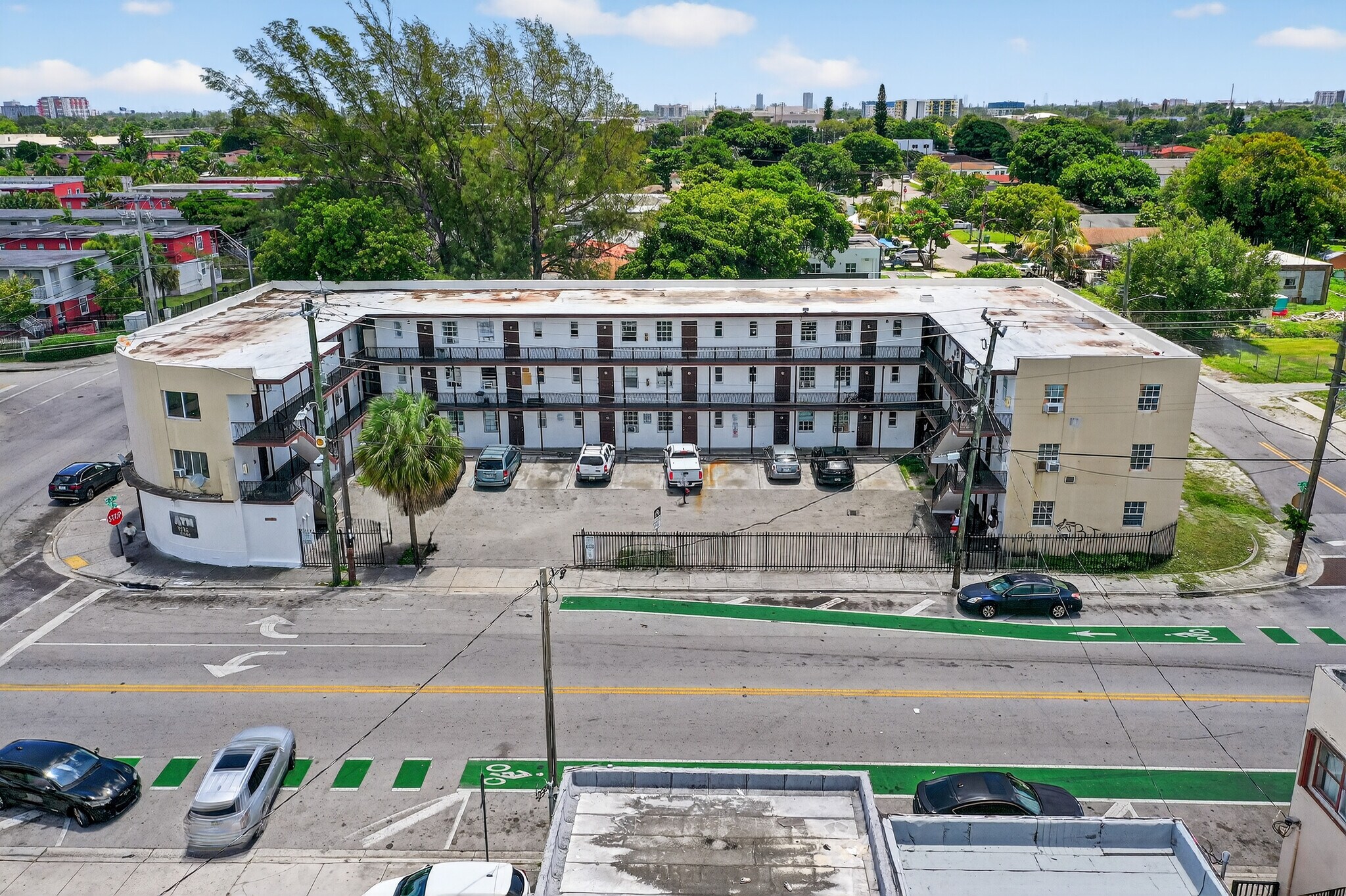 7001 NW 15th Ave, Miami, FL à vendre Photo de l’immeuble– Image 1 sur 64