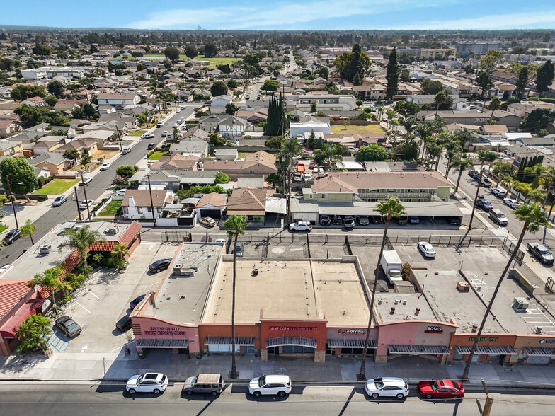 21512-21516 Norwalk Blvd, Hawaiian Gardens, CA à vendre - Photo de l’immeuble – Image 3 sur 19