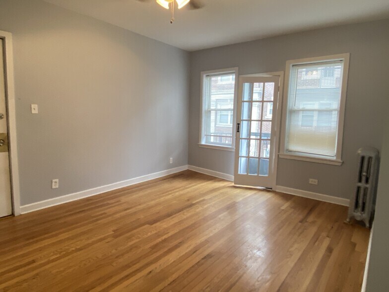 7251-7261 S Phillips Ave, Chicago, IL à vendre - Photo de l’immeuble – Image 2 sur 5
