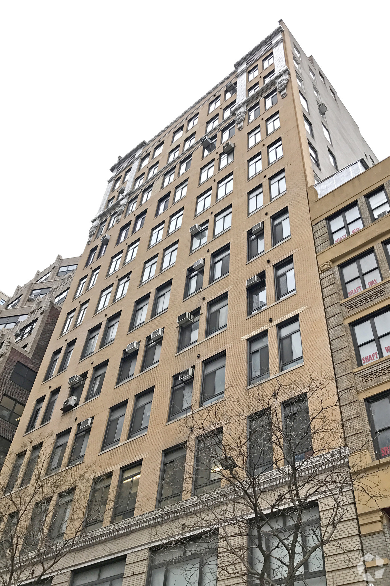 344 W 38th St, New York, NY à louer Photo de l’immeuble– Image 1 sur 14