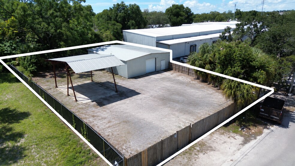 2711 E Wilder Ave, Tampa, FL à louer - Photo de l’immeuble – Image 1 sur 7