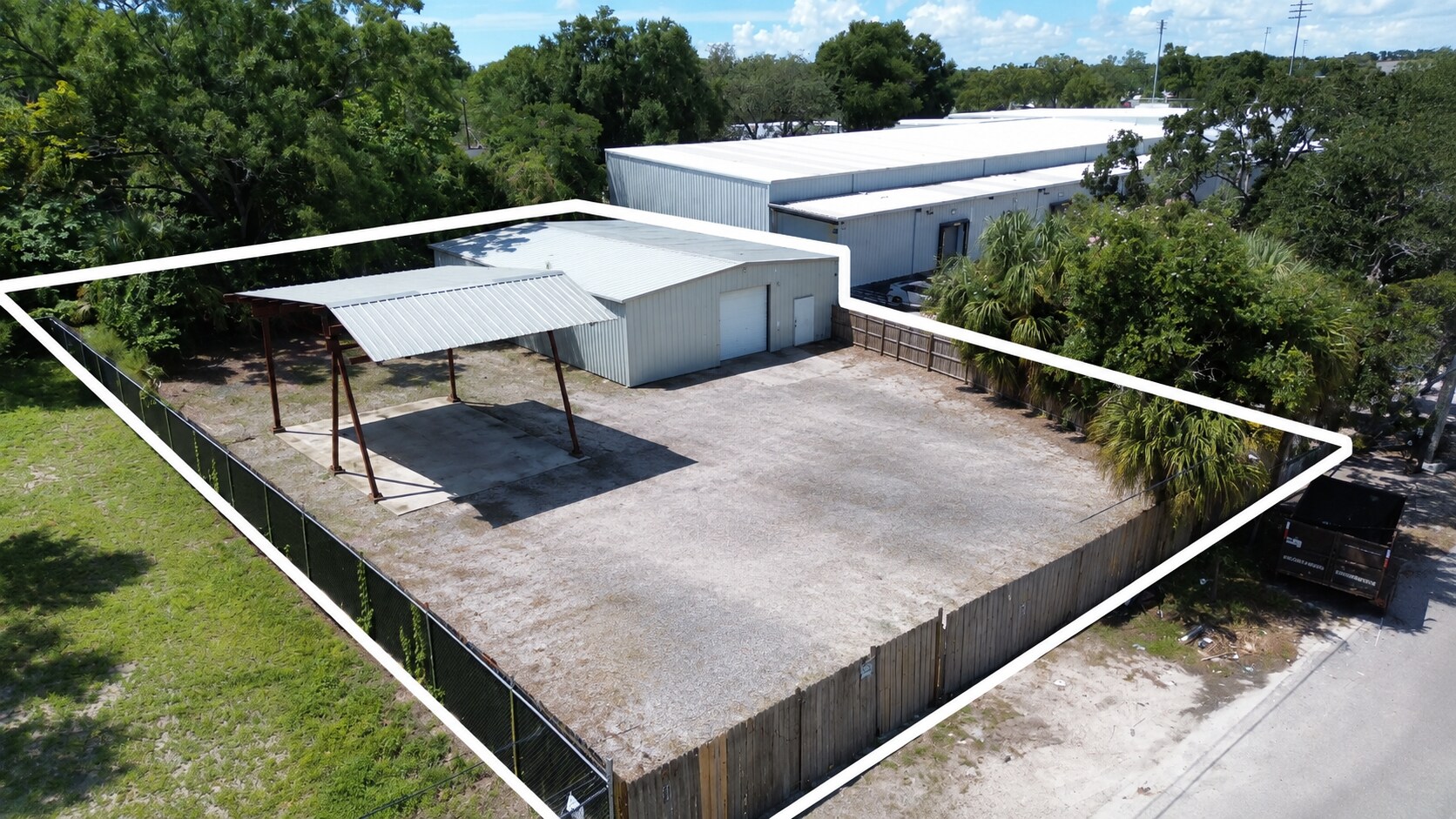 2711 E Wilder Ave, Tampa, FL à louer Photo de l’immeuble– Image 1 sur 8