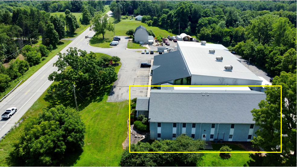 1351 N M 43 Hwy, Hastings, MI à louer - Photo de l’immeuble – Image 1 sur 9