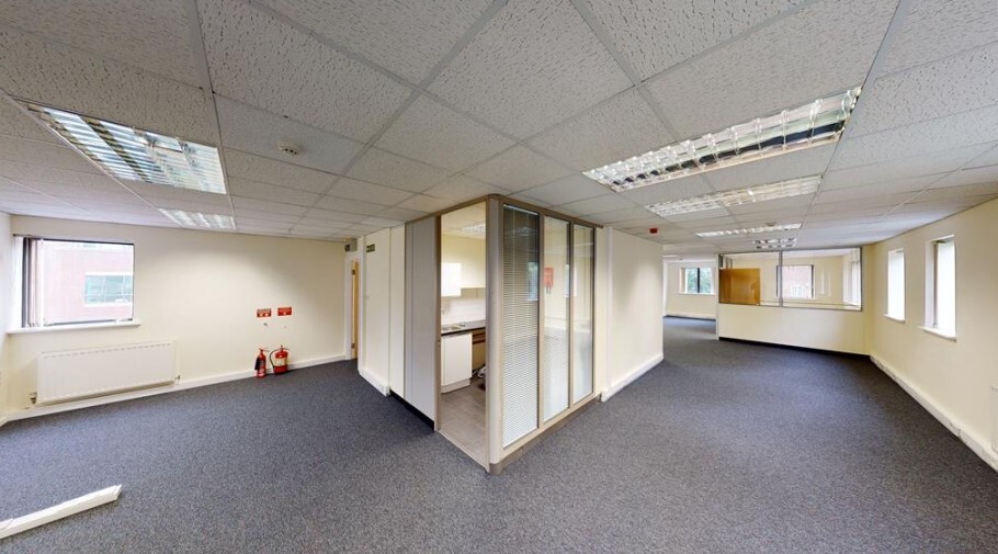 Trinity Pl, Sutton Coldfield, WMD B72 1TX - Lot 7 - - Photo intérieure - Image 2 of 2