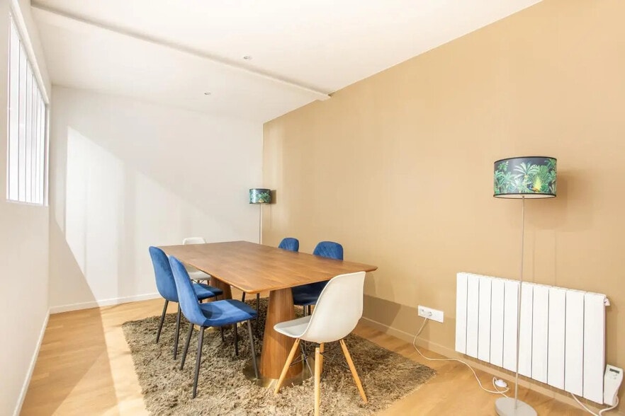 Bureau dans Paris à louer - Photo de l’immeuble – Image 1 sur 7