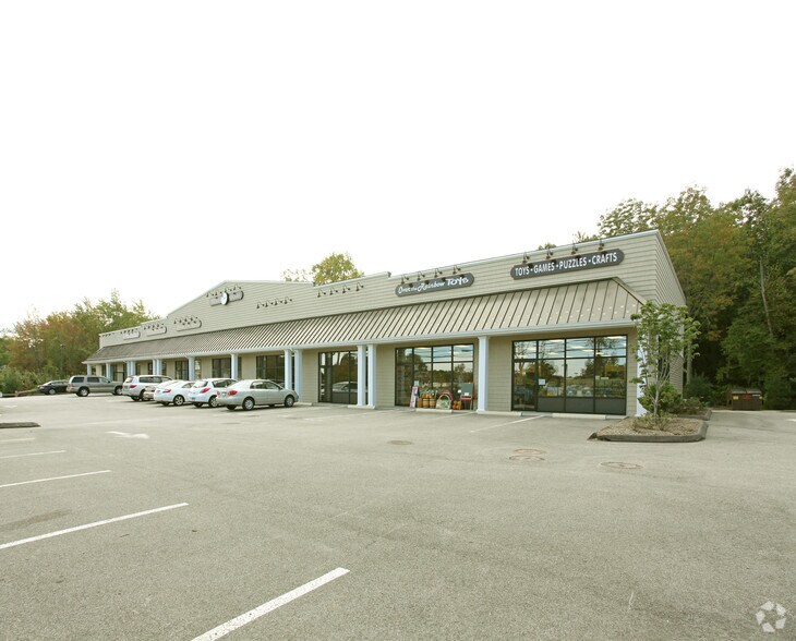 11 N Main St, East Hampton, CT à louer - Photo principale – Image 1 sur 2