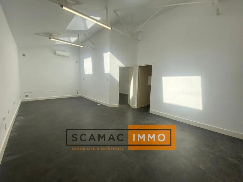 Local commercial dans Marseille à louer - Photo de l’immeuble – Image 3 sur 6
