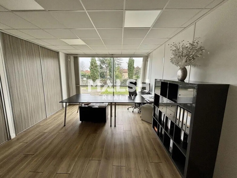 Bureau dans Vaulx-en-Velin à louer - Photo intérieure – Image 3 sur 6