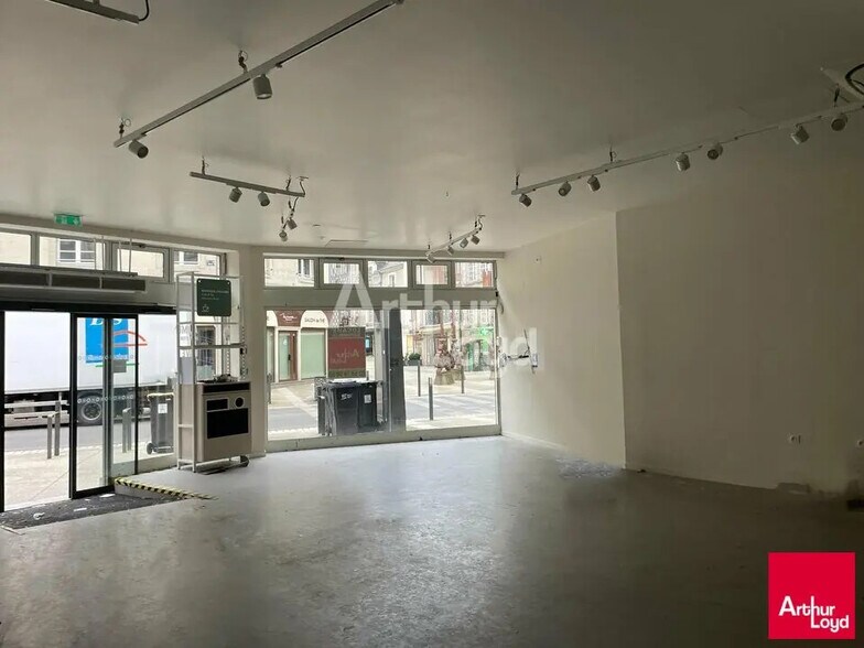Local commercial dans Blois à louer - Photo de l’immeuble – Image 1 sur 2