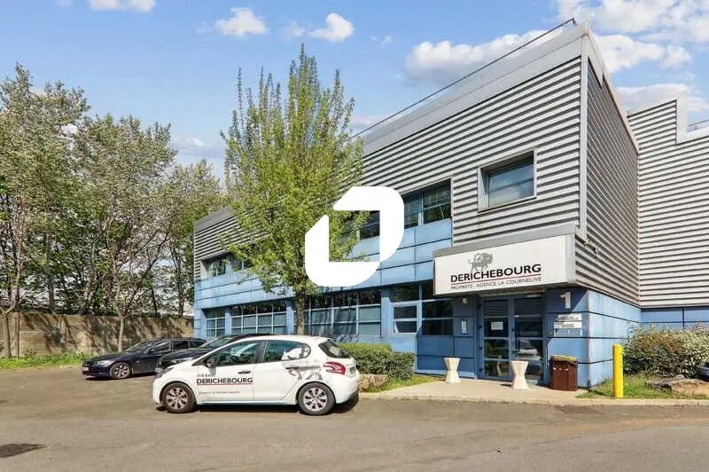 Local d’activités dans La Courneuve à louer - Photo de l’immeuble – Image 1 sur 14
