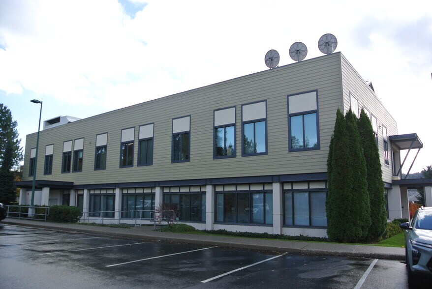 2065 W Riverstone Dr, Coeur d'Alene, ID à louer - Photo de l’immeuble – Image 3 sur 5