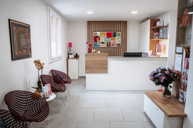 Plus de détails pour Local commercial à vendre