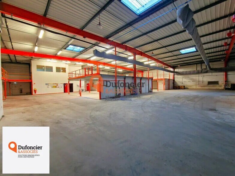 Bureau dans Poitiers à louer - Photo de l’immeuble – Image 3 sur 17