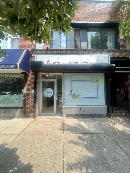 2813 Ditmars Blvd, Astoria, NY à louer - Photo de l’immeuble – Image 3 sur 14