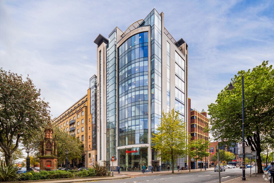 24 Ormeau Ave, Belfast à louer - Photo principale – Image 1 sur 2