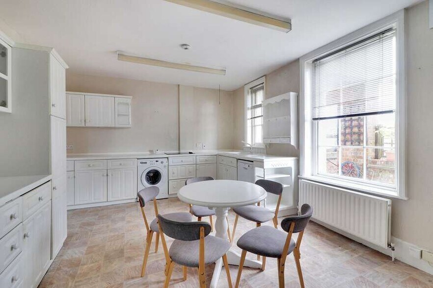 138-148 High St, Sevenoaks à vendre - Photo intérieure – Image 2 sur 10