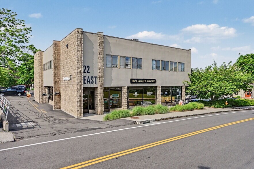 22-24 East Ave, New Canaan, CT à vendre - Photo de l’immeuble – Image 1 sur 9